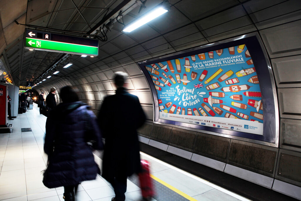 Affiche dans le métro pour le Festival de Loire